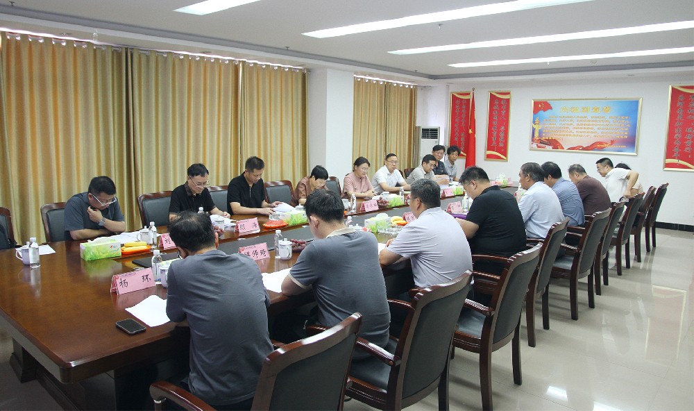 湖北省民辦高?？疾靾F(tuán)蒞臨我?？疾煺{(diào)研工作